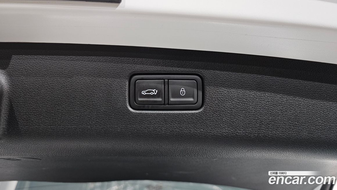 Genesis GV70 2025