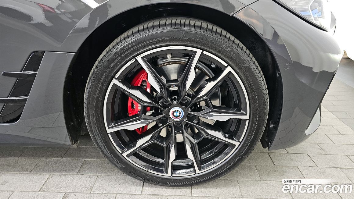 BMW i4 2023
