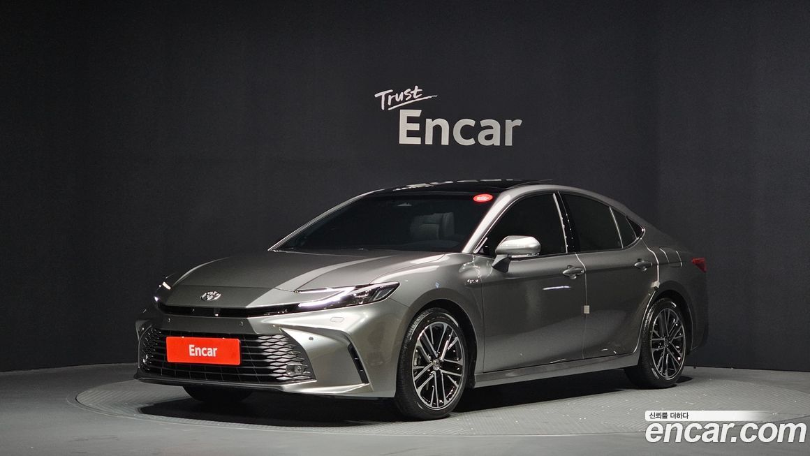 Toyota Camry 2025