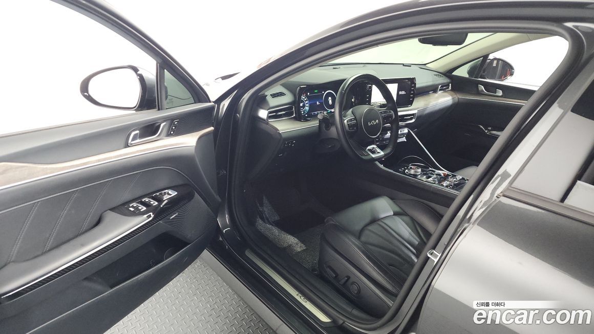Kia K5 2023