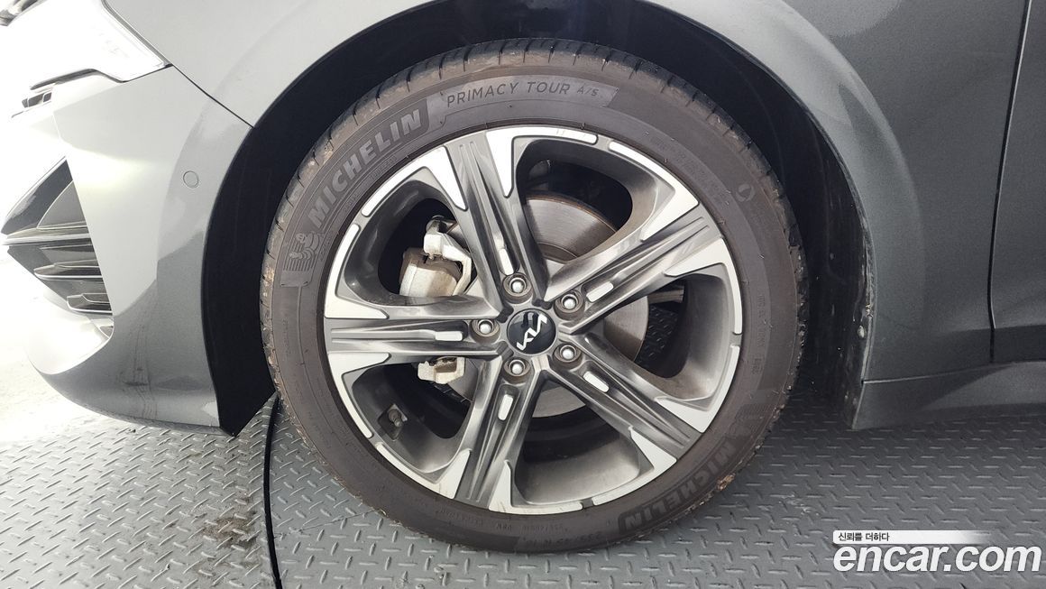 Kia K5 2023