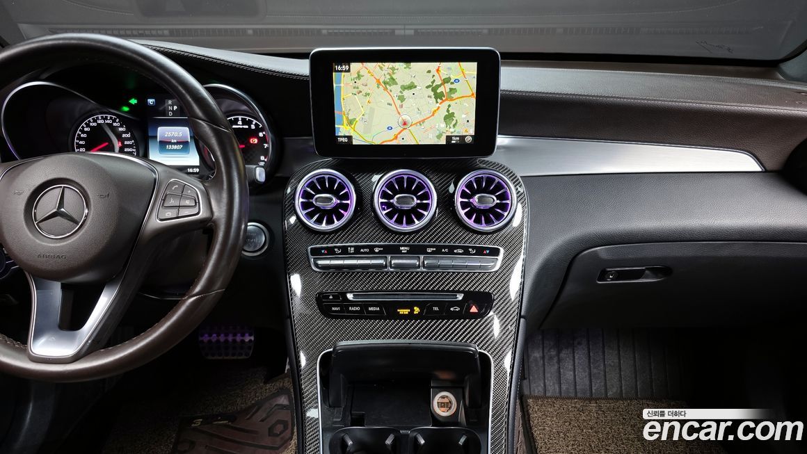 Mercedes-Benz GLC-Class 2018