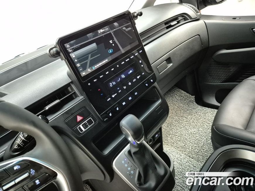 Hyundai Staria 2022