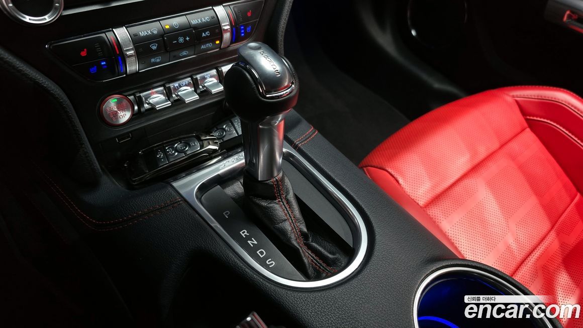 Ford Mustang 2020