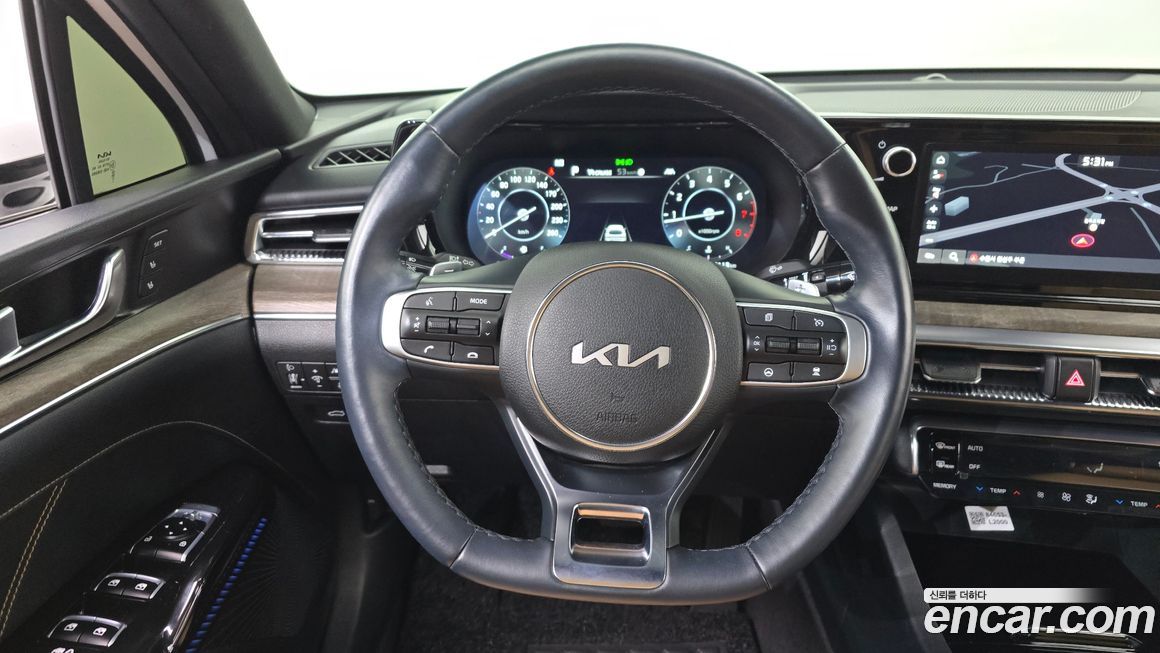 Kia K5 2023