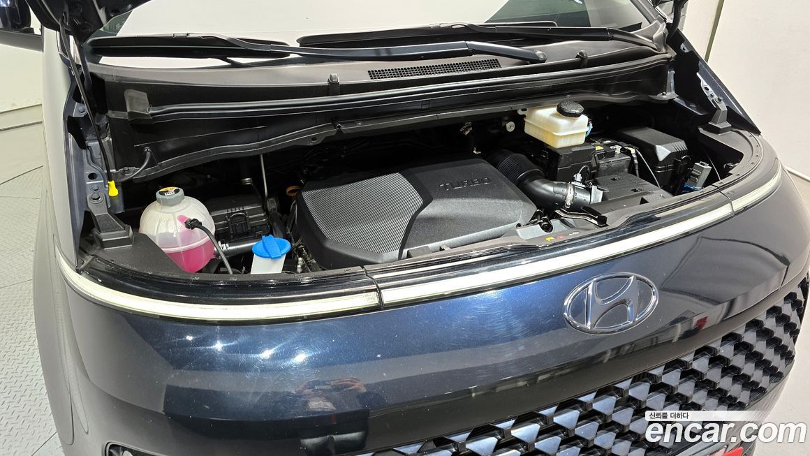Hyundai Staria 2023