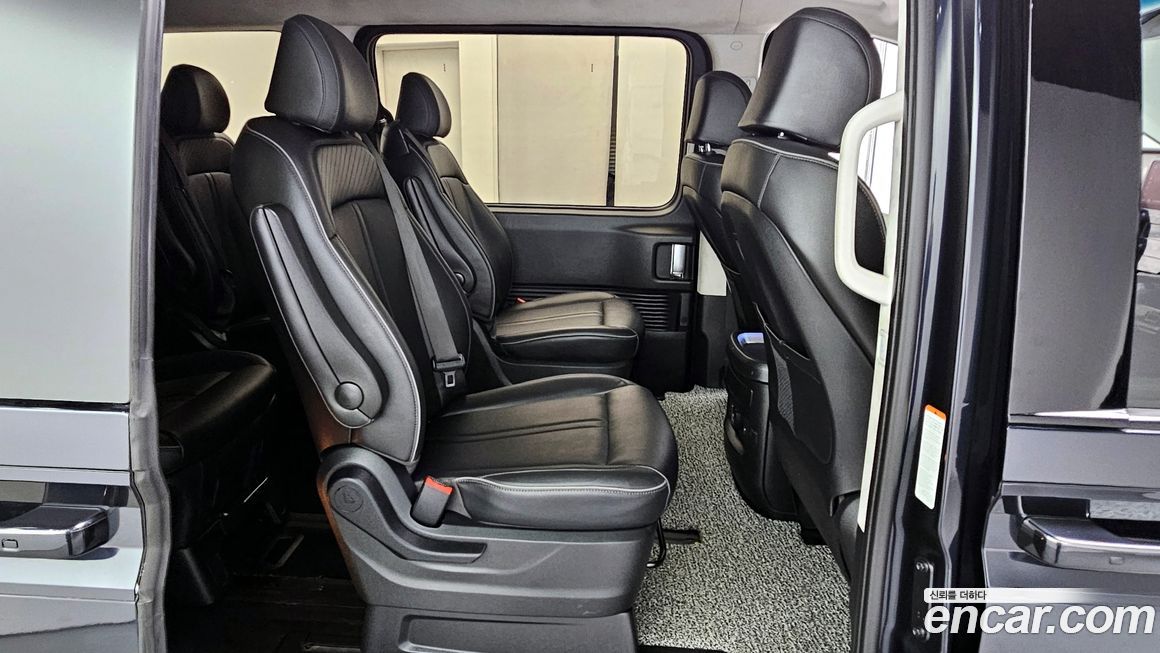 Hyundai Staria 2023