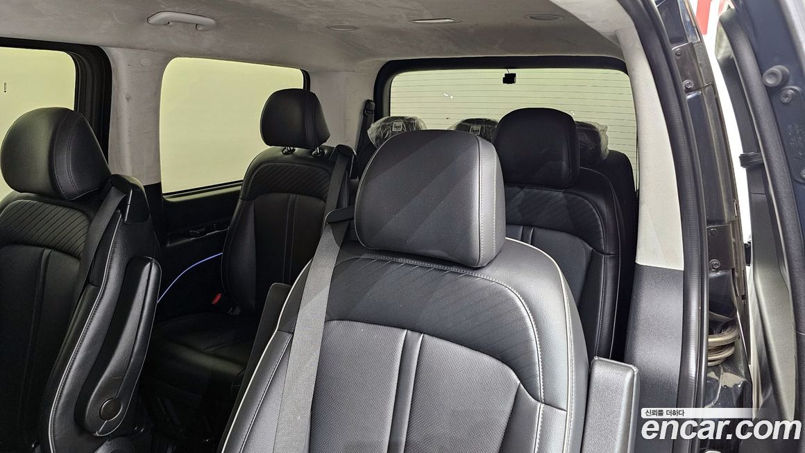 Hyundai Staria 2023