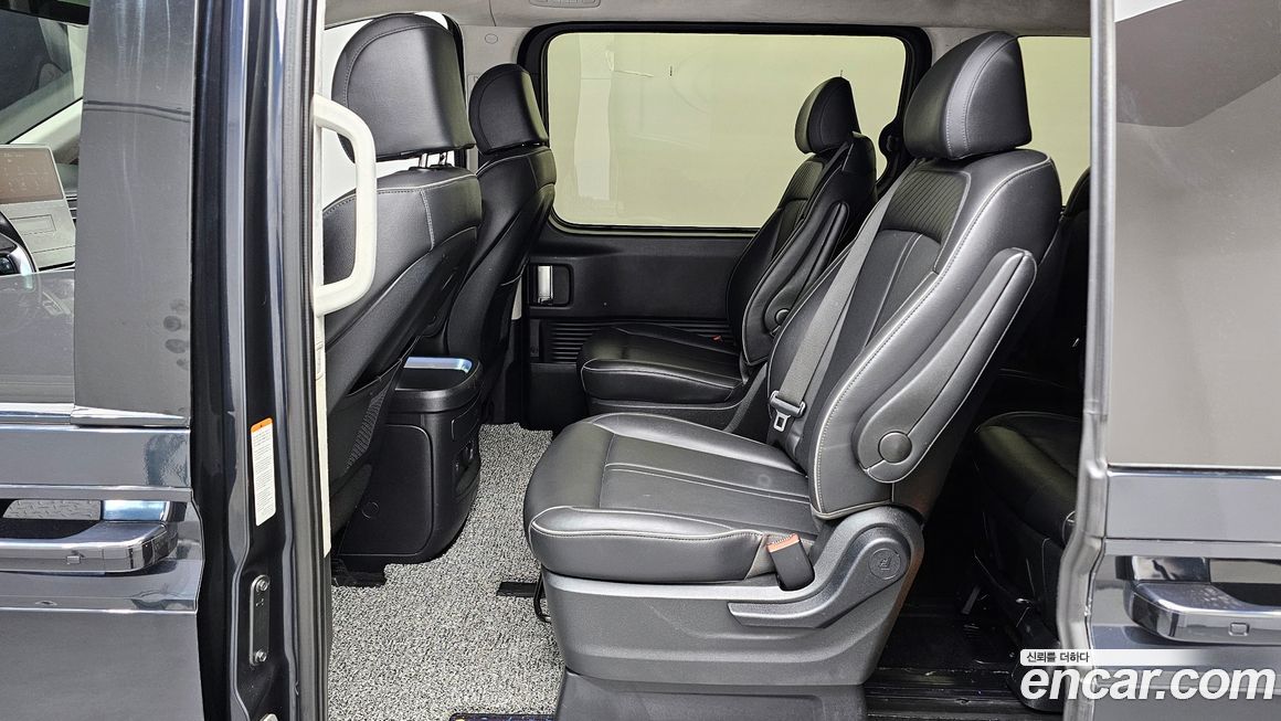 Hyundai Staria 2023