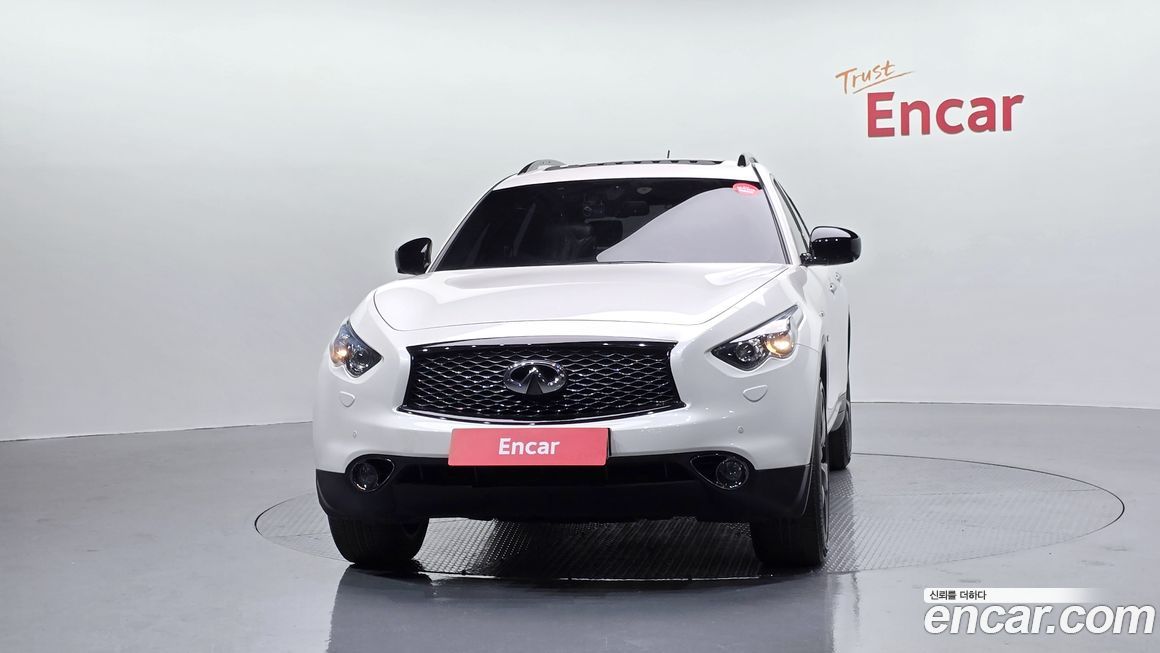 Infiniti QX70 2017