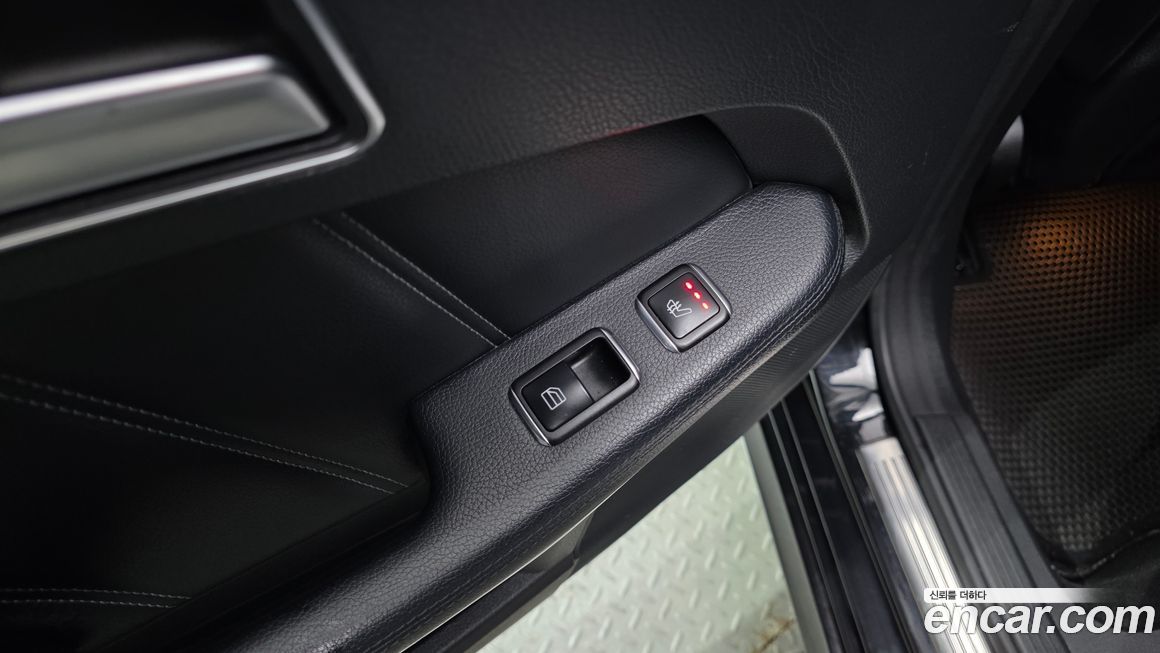 Mercedes-Benz E-Class 2014