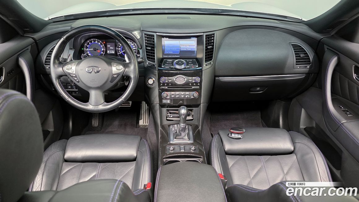 Infiniti QX70 2017