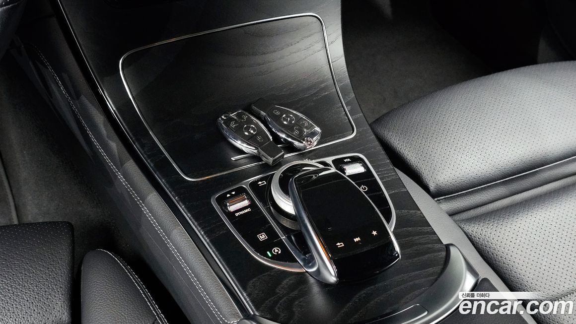 Mercedes-Benz GLC-Class 2019