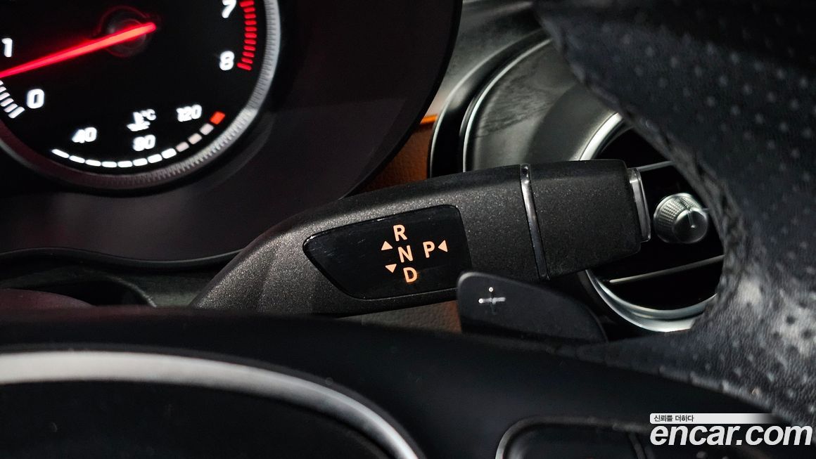 Mercedes-Benz GLC-Class 2019