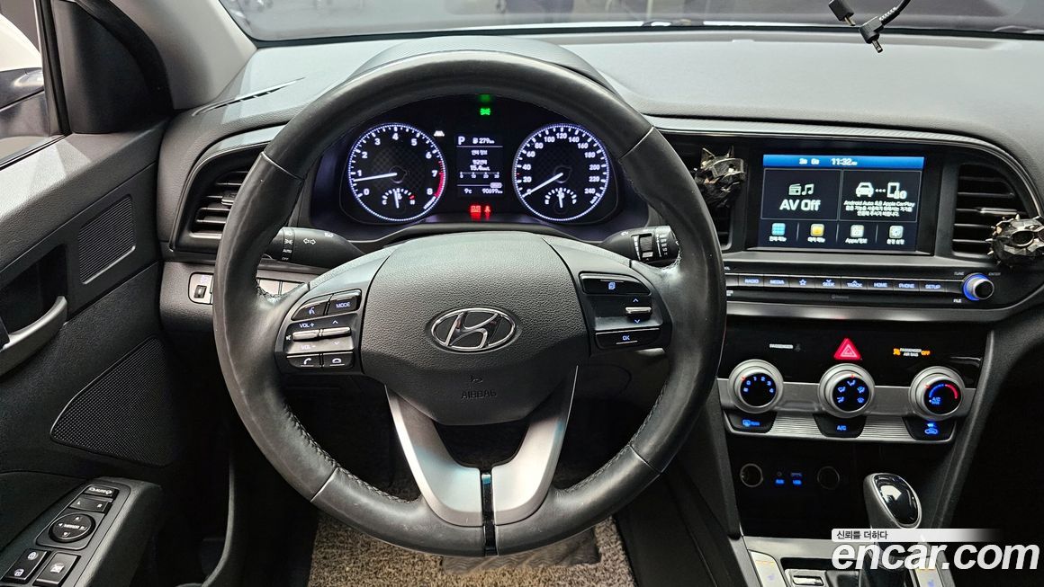 Hyundai AVANTE 2019