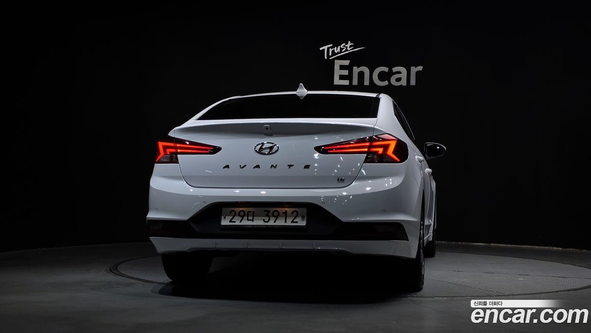 Hyundai AVANTE 2019