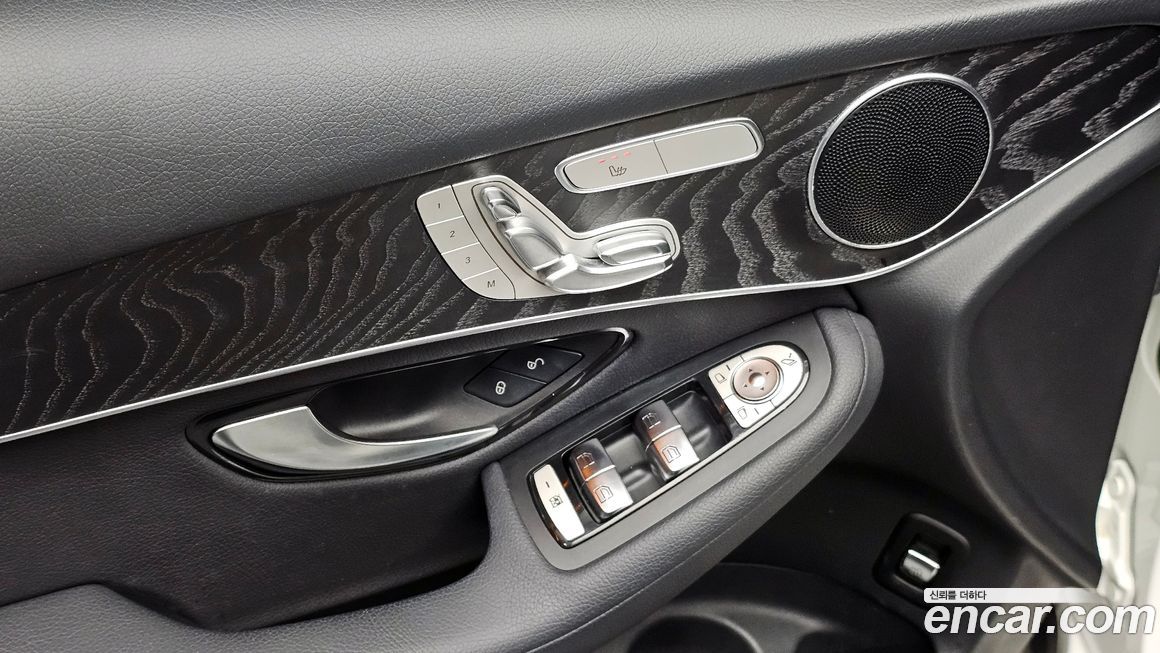 Mercedes-Benz GLC-Class 2019