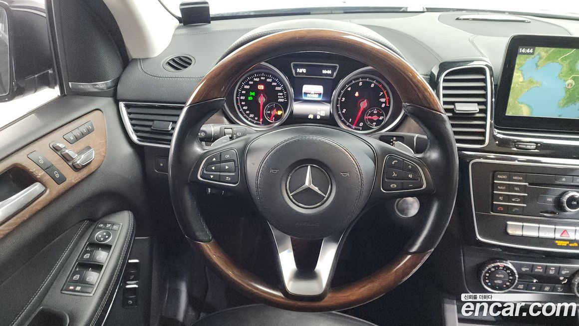 Mercedes-Benz GLS-Class 2017