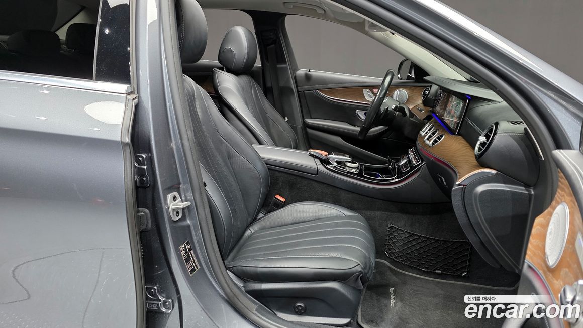 Mercedes-Benz E-Class 2020