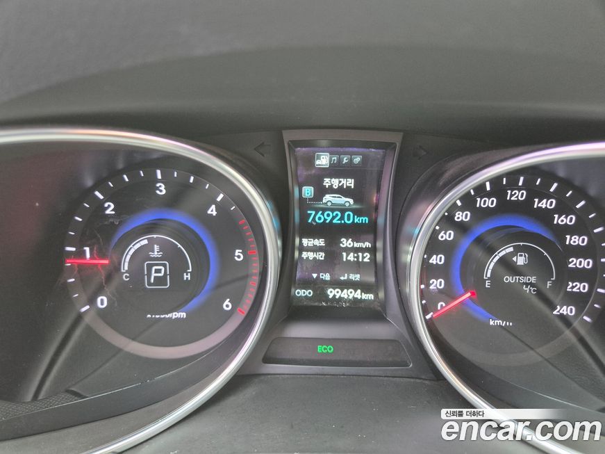 Hyundai Santafe 2015