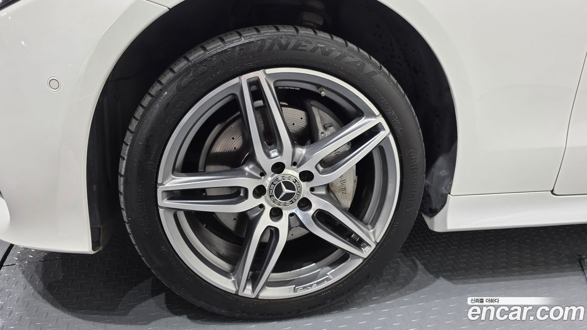 Mercedes-Benz E-Class 2019