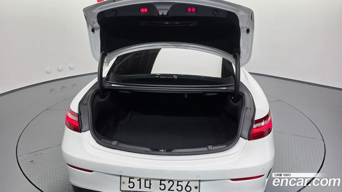 Mercedes-Benz E-Class 2019