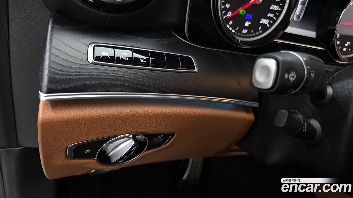 Mercedes-Benz E-Class 2019