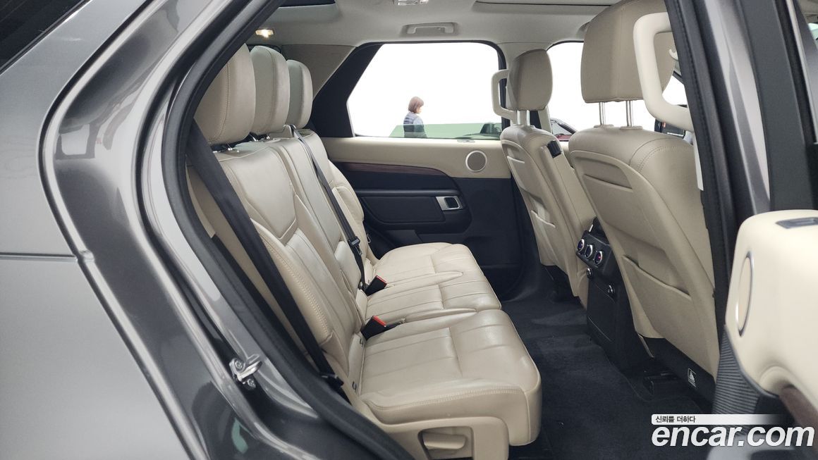 Land Rover Discovery 2019