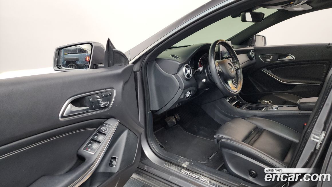 Mercedes-Benz CLA-Class 2017