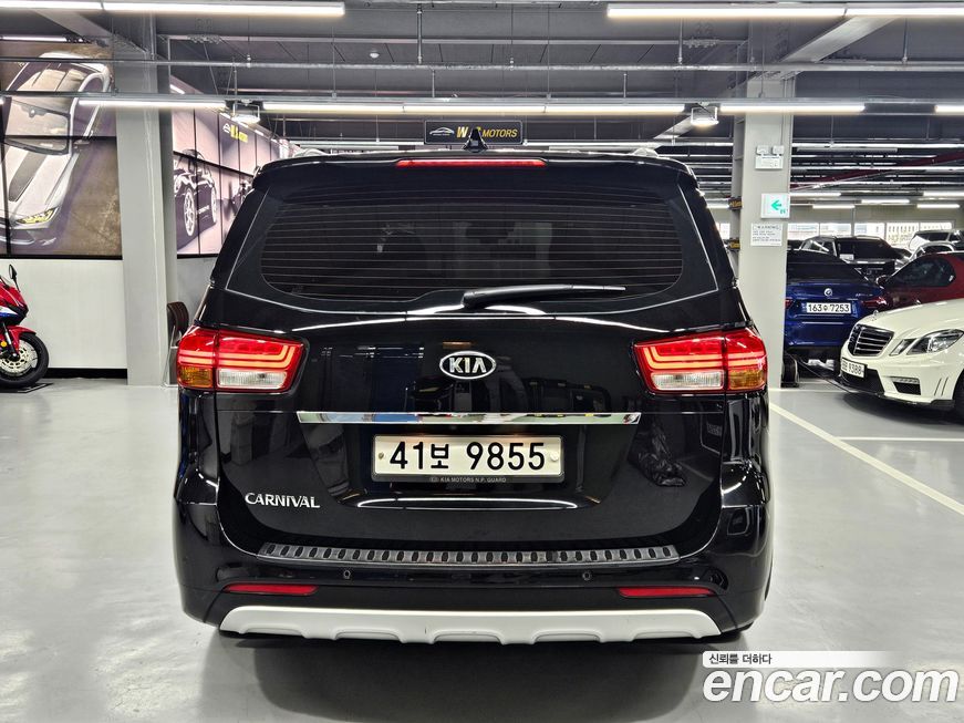 Kia Canival 2015