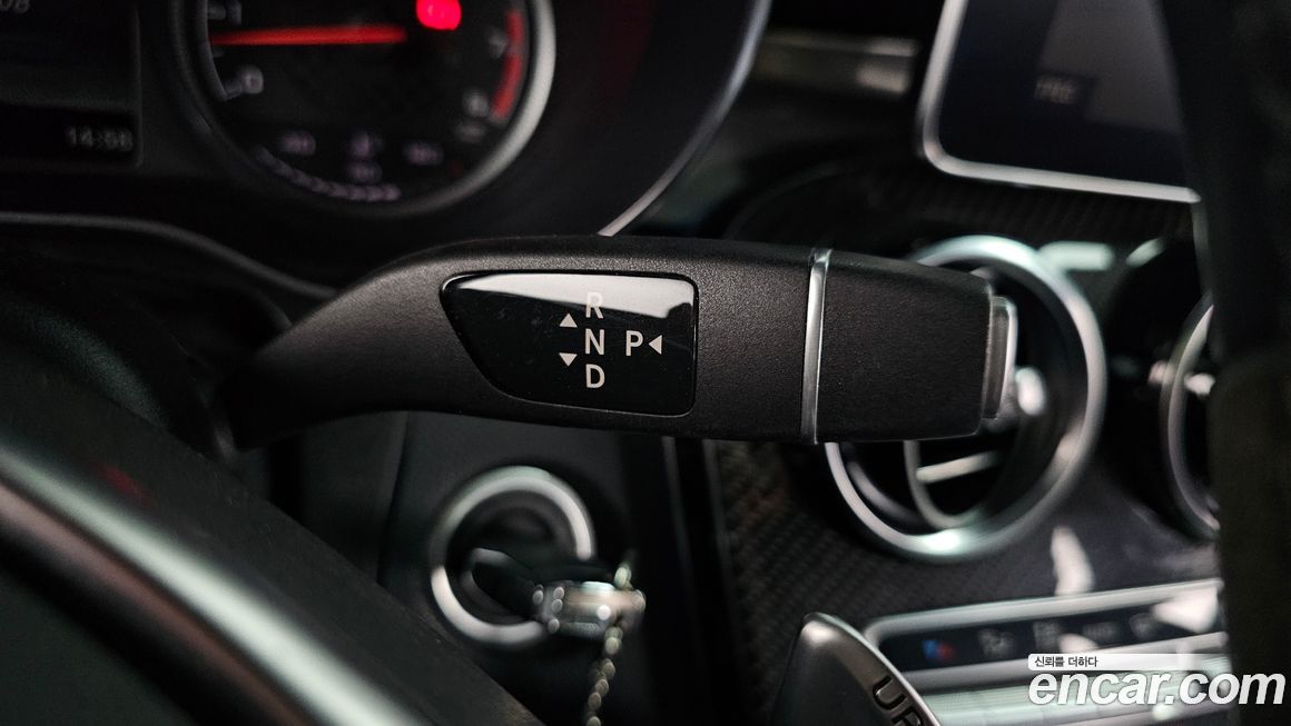 Mercedes-Benz GLC-Class 2019