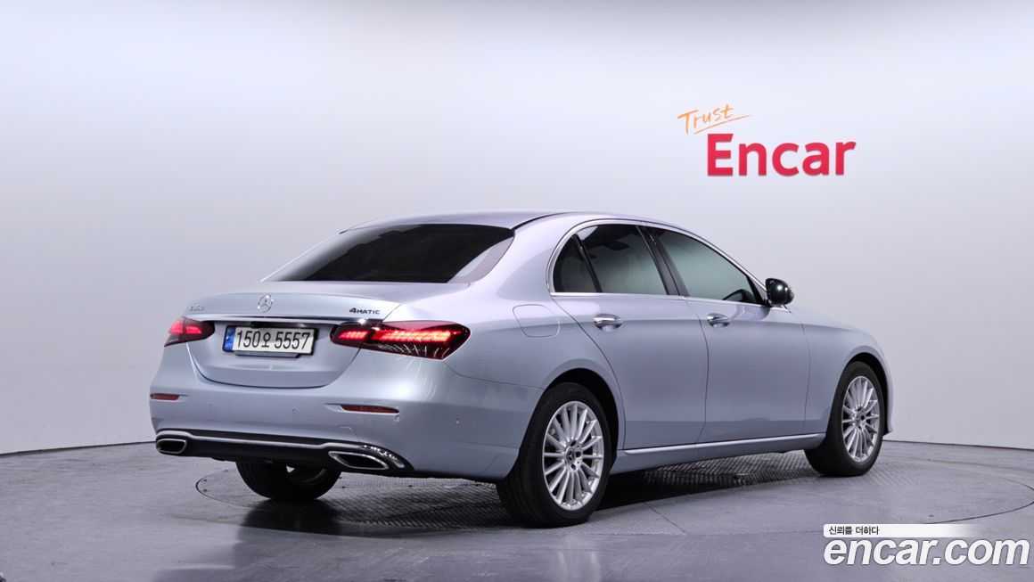 Mercedes-Benz E-Class 2021