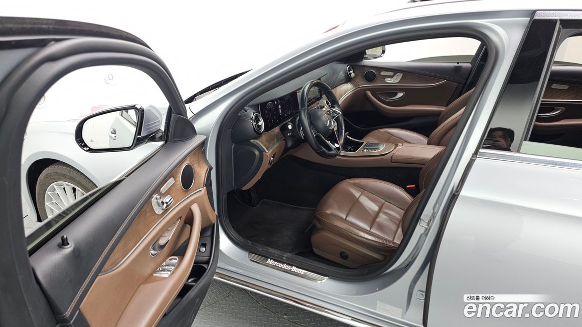 Mercedes-Benz E-Class 2021