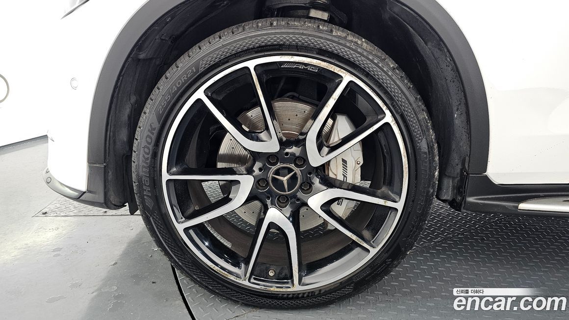 Mercedes-Benz GLC-Class 2019