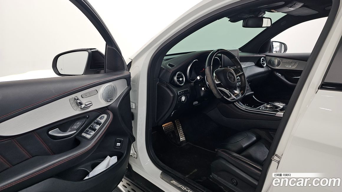 Mercedes-Benz GLC-Class 2019