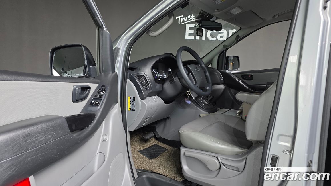 Hyundai Starex 2019