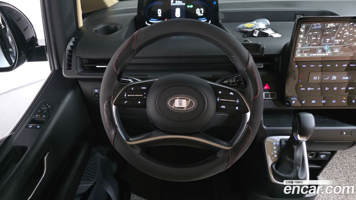 Hyundai Staria 2025