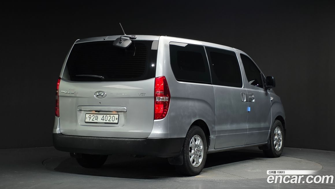 Hyundai Starex 2019