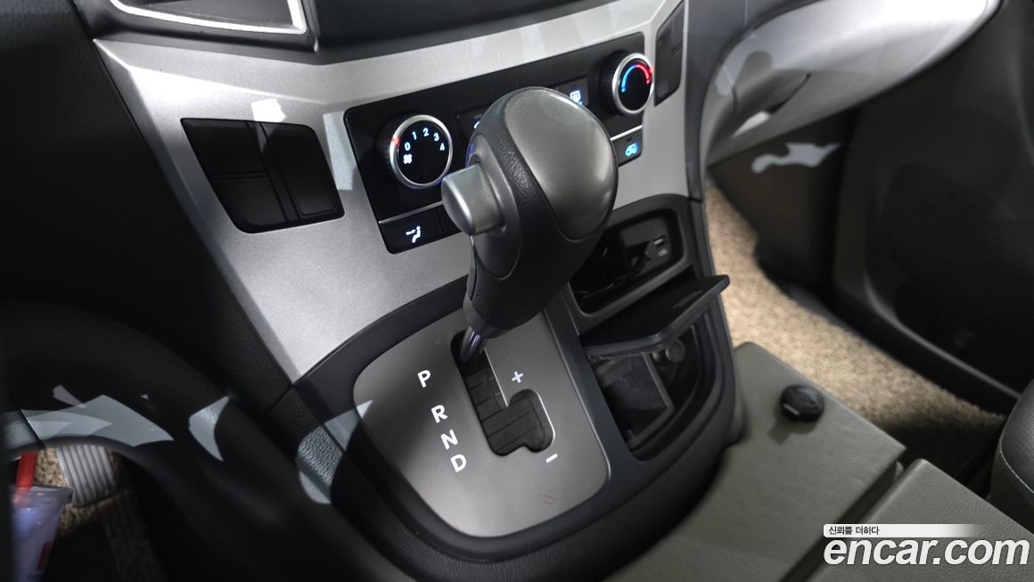 Hyundai Starex 2019