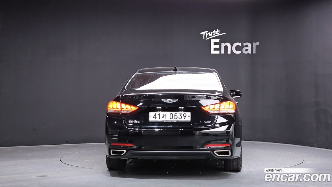 Hyundai Genesis 2016