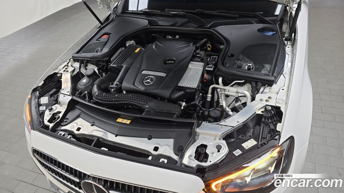 Mercedes-Benz E-Class 2021