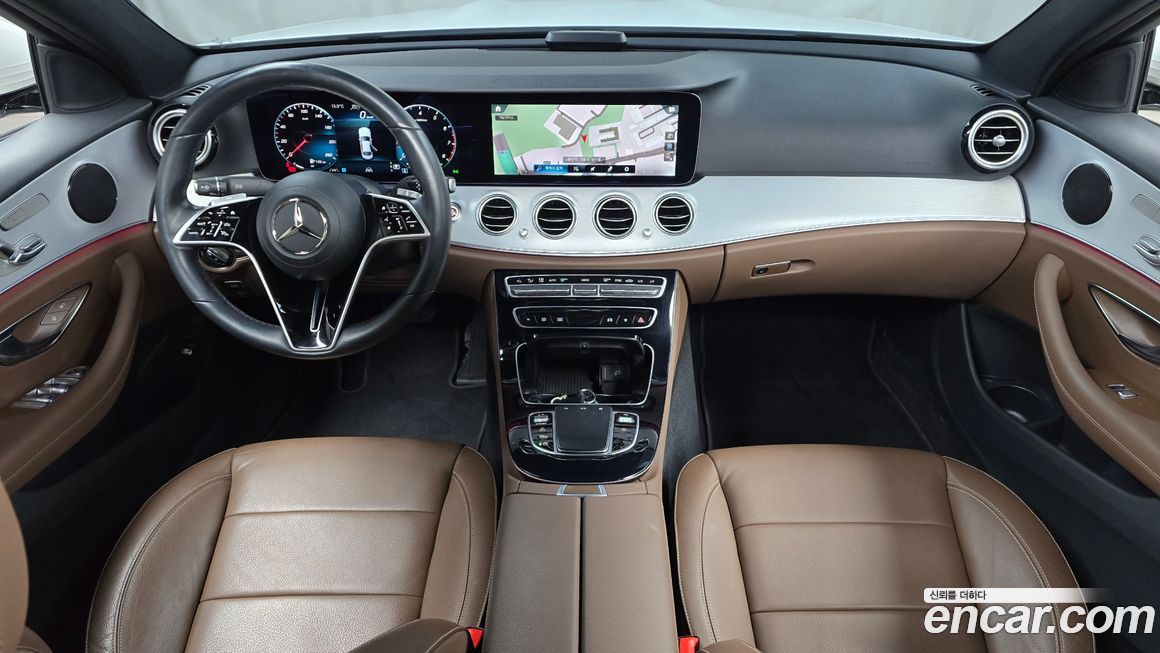 Mercedes-Benz E-Class 2021