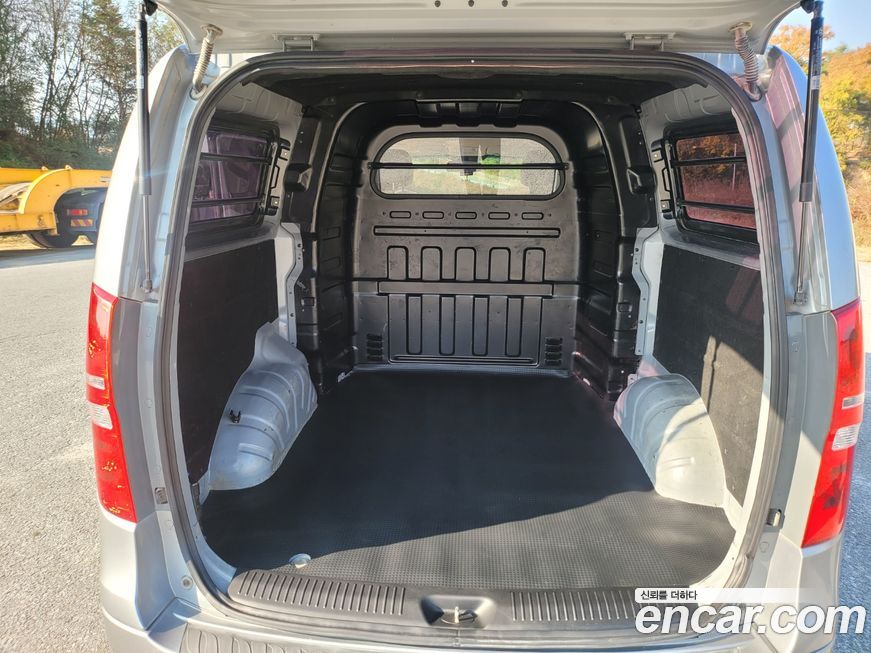 Hyundai Starex 2019