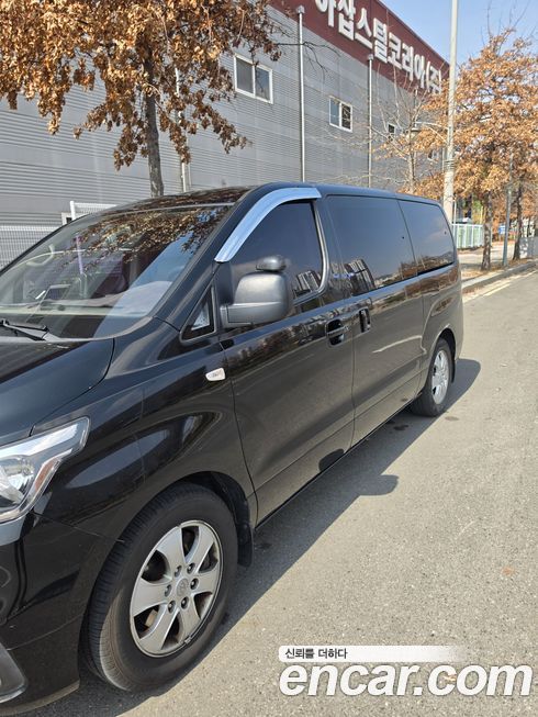 Hyundai Starex 2019