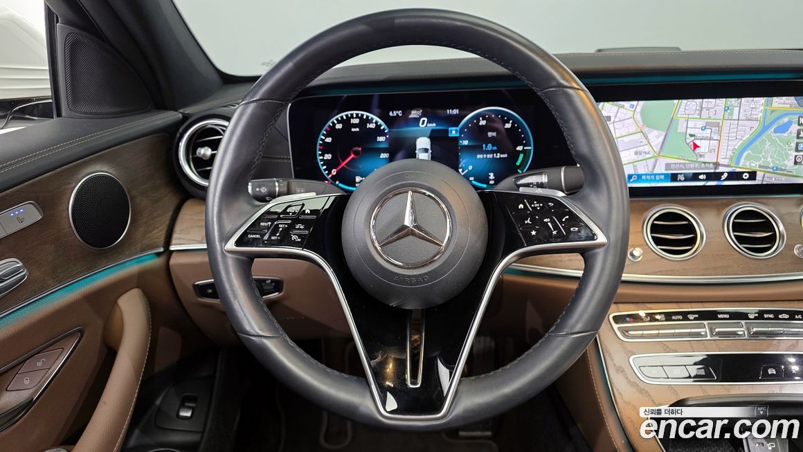 Mercedes-Benz E-Class 2021