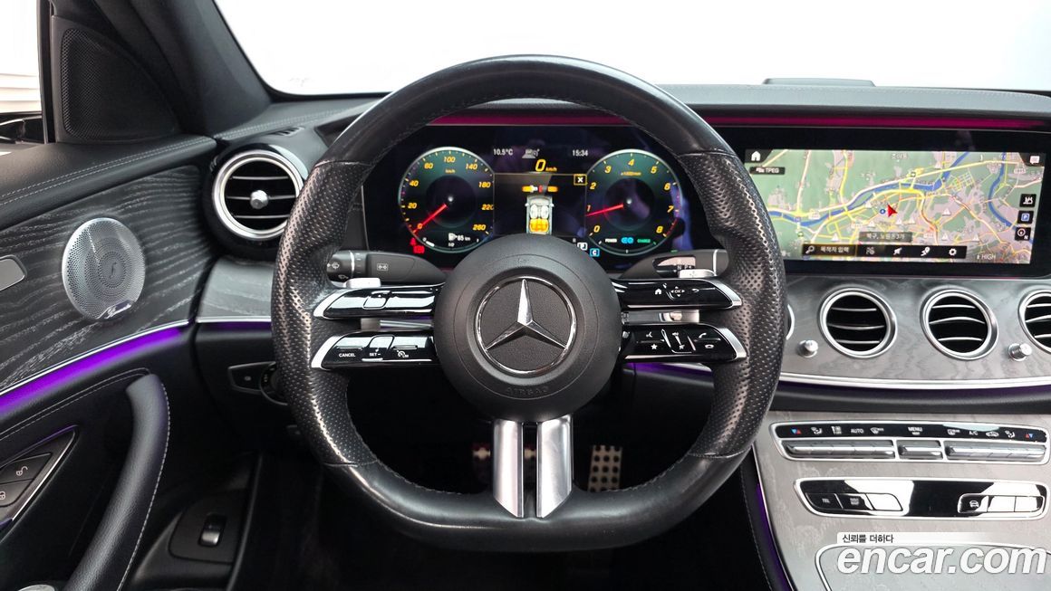 Mercedes-Benz E-Class 2021