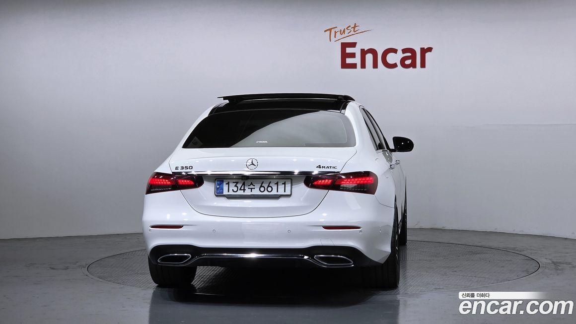 Mercedes-Benz E-Class 2021