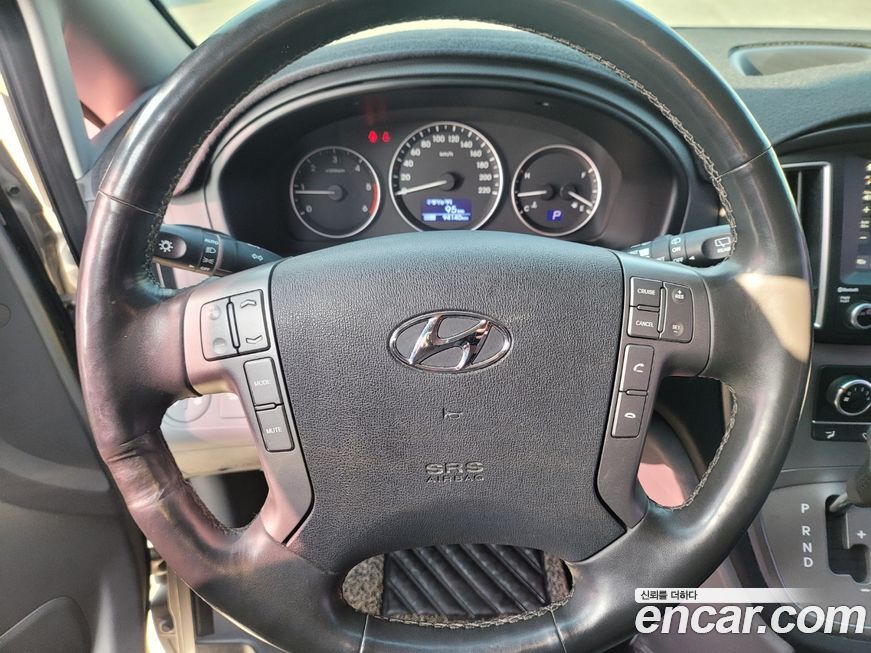 Hyundai Starex 2019