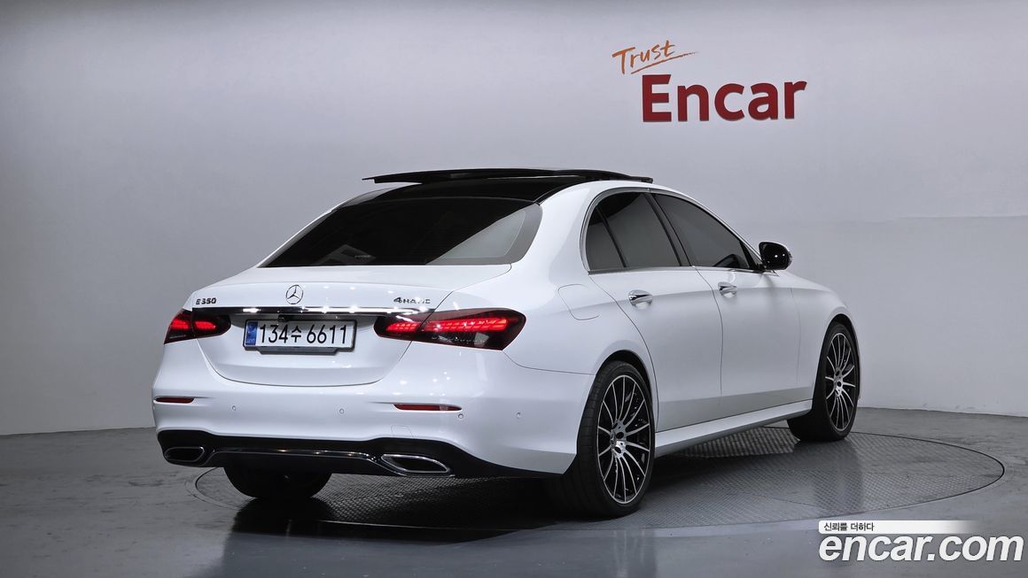 Mercedes-Benz E-Class 2021