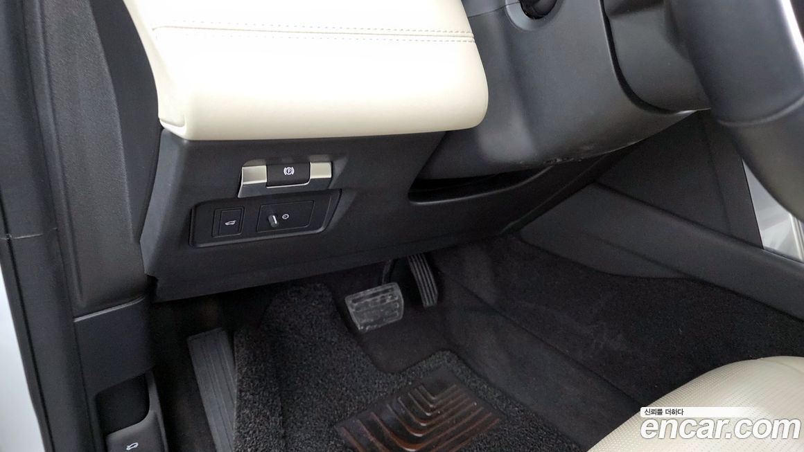 Land Rover Discovery Sport 2023